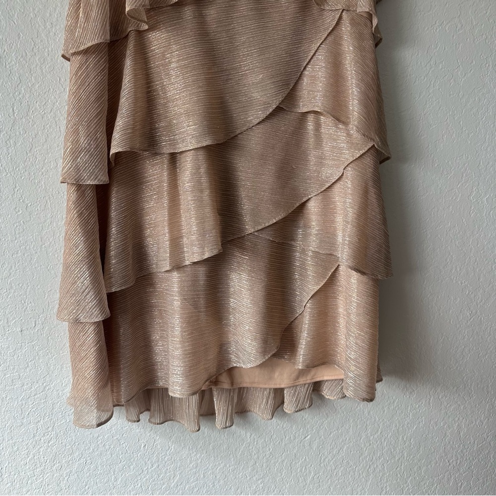 NWT SLNY Tiered Shimmer Shift Dress, Gold, Plus Size, 18 - Picture 7 of 11